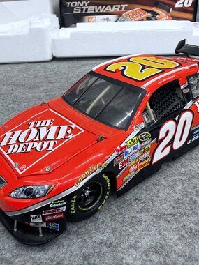 Tony Stewart 20 Home Depot 2008 Toyota Camry Action Platinum Series 1:24 Diecast